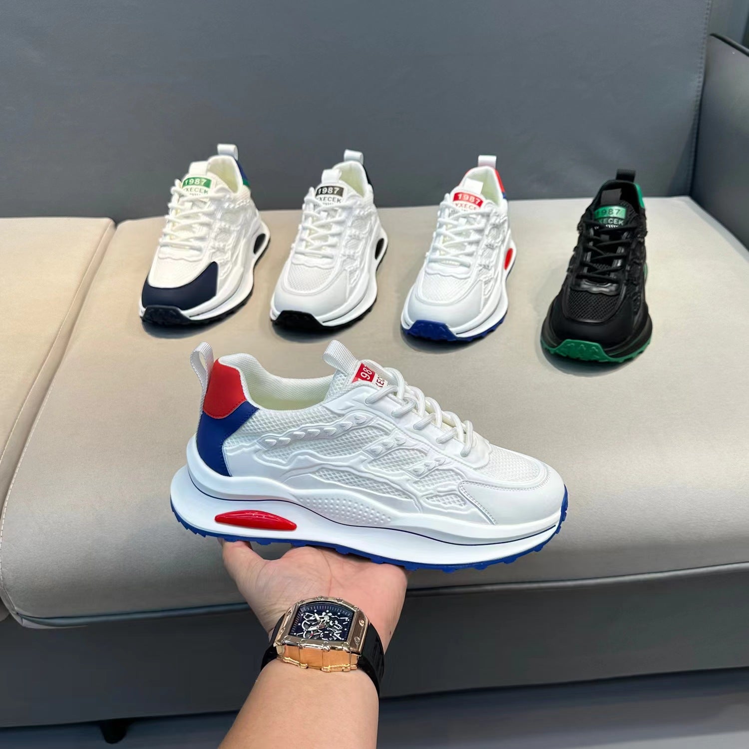 Men's Lightweight Mesh Running Sneakers - VibeVaultSupply
